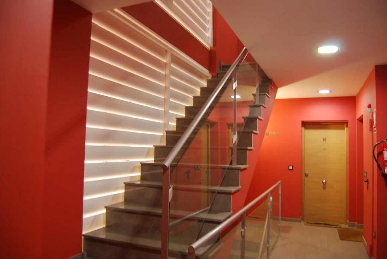 Centrico Nuevo Dos Banos Parking Apartament Sewilla Zewnętrze zdjęcie
